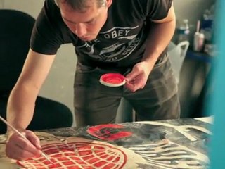 Shepard Fairey bombe Paris