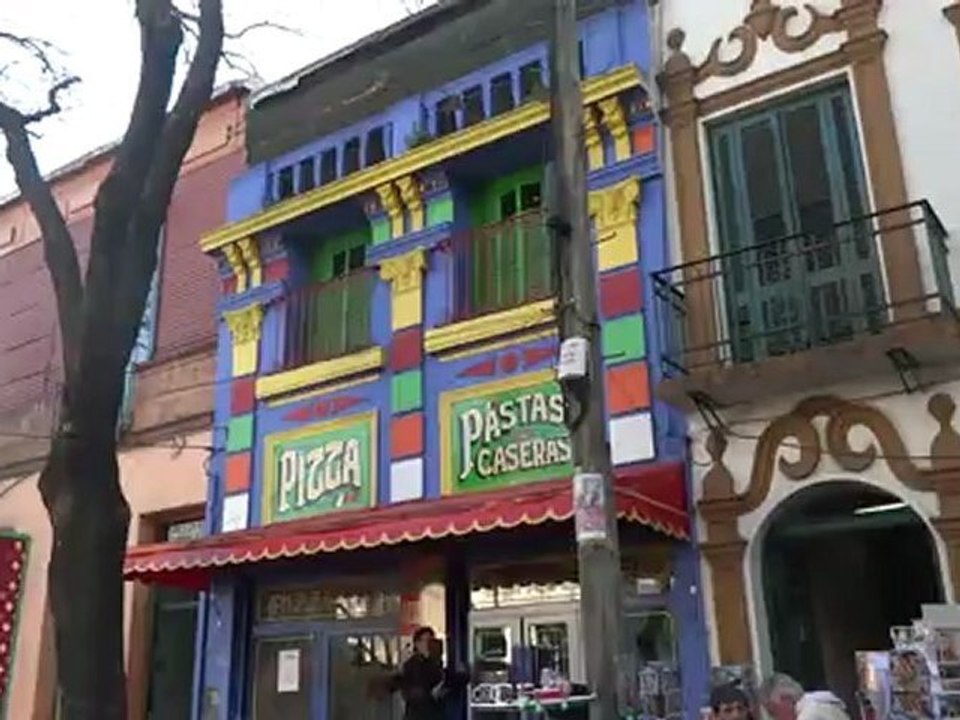 Argentine-Buenos Aires: Le quartier touristique et historique de la BOCA (1/4)
