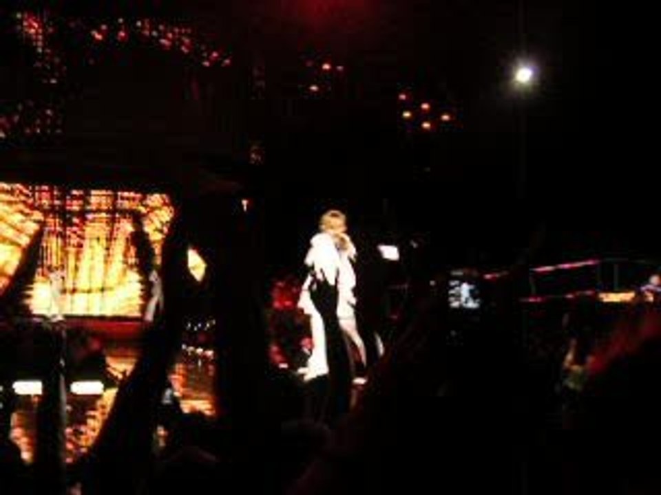 Madonna Bercy - 31/08/06