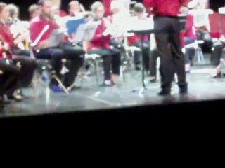 les pieds qui bougent pour l'union musicale avec le dj