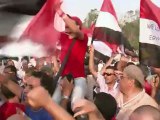 Egypte: des milliers de manifestants rassemblés pour Chafiq