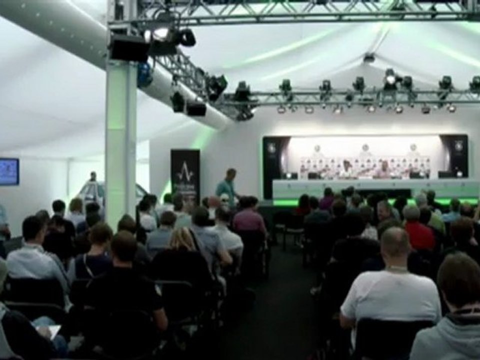 Philipp Lahm schätzt Italien stärker ein als England