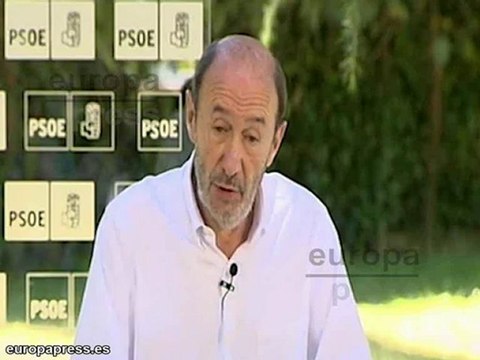 Rubalcaba: Teníamos razón, más Hollande, menos Merkel