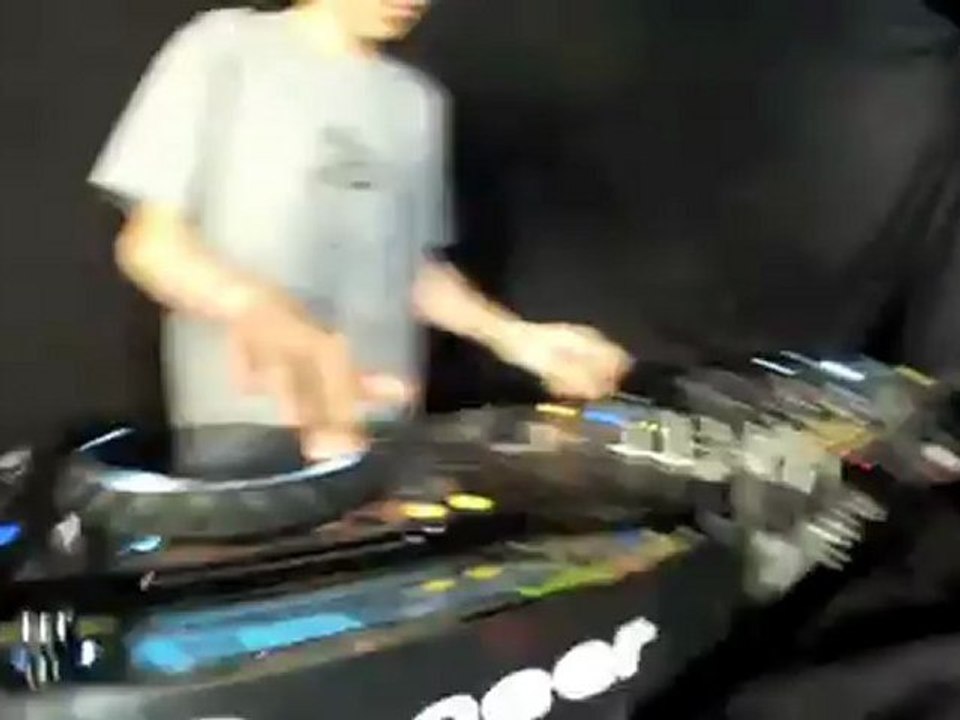 Dj Orel  12 ans -  Démo technique  DJ    - SELVAIS  Aurélien  (Sono  k  Dance )