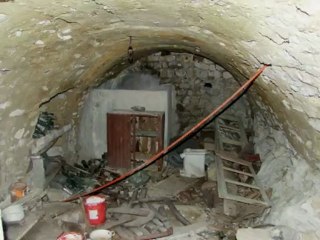 Ruoms maison de village en pierre a rénover 4 pieces garage terrasse 85000€