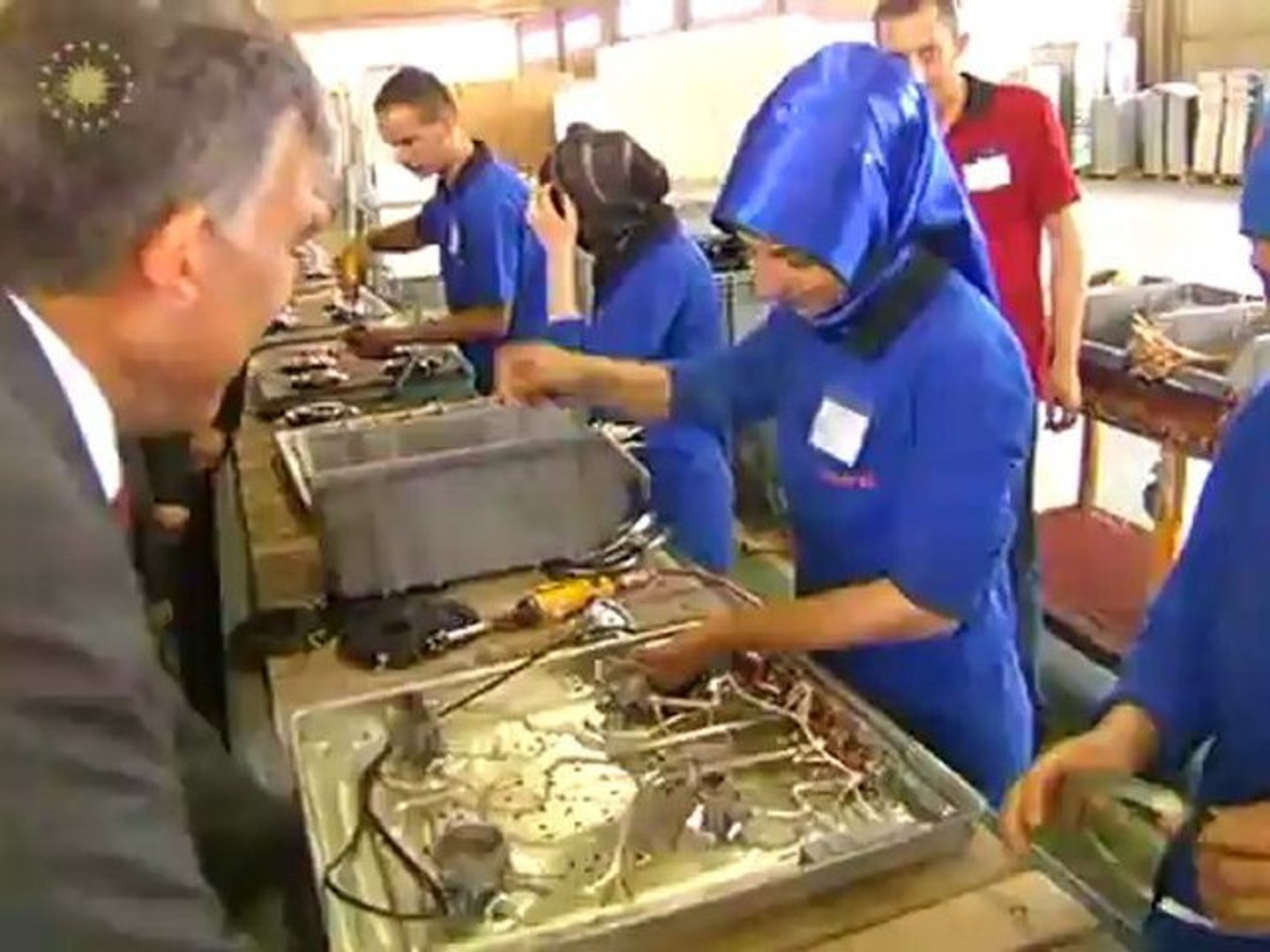 cumhurbaskani gul kayseri de femas fabrikasini gezdi dailymotion video
