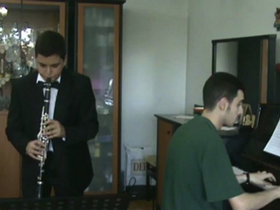 Vacances( Klasik Batı Müziği) Klarnet  ile  Çalacak konçerto konçerito clarnet klarınet gırnata clarınet piano kilasik muzik-konser  Klasik Batı Müziği, Klasik Müzik, Classical Music, Klarnette, Clarinette, KLARNET