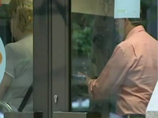 España pide, oficialmente, la ayuda a la banca