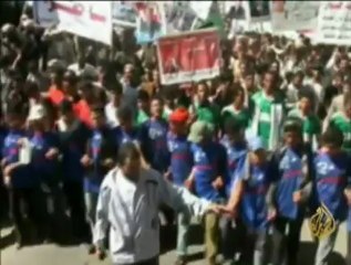 إستمرار القصف على تعز وعودة ملف الحوثيين