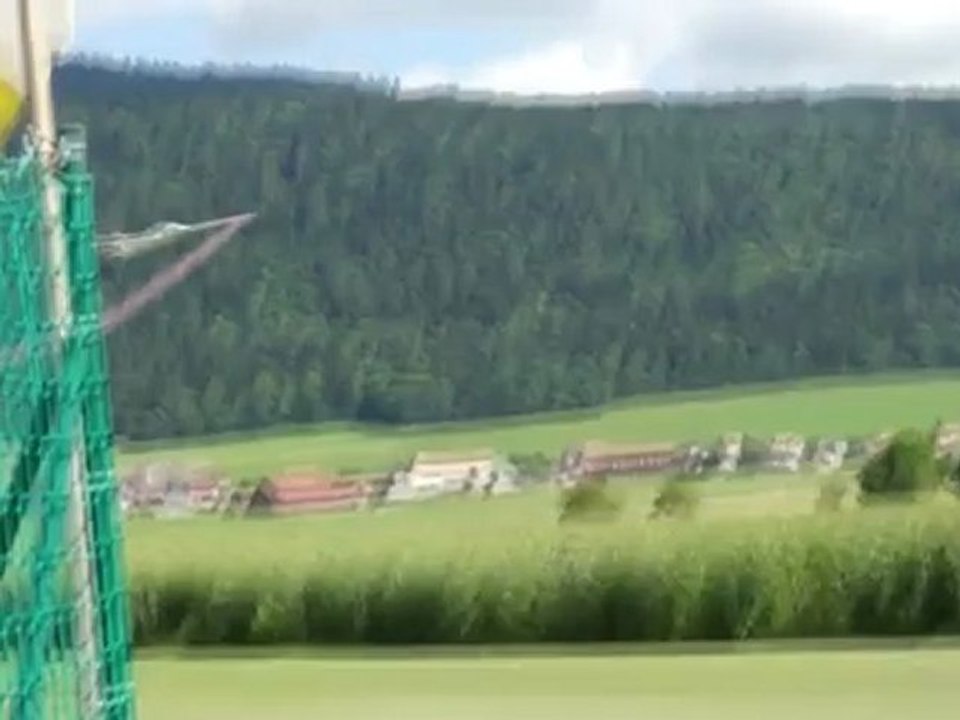 Swift bruckmann 5.88m avec fumigene, acroflight.ch