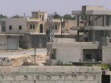 Syria فري برس ادلب حاس دبابة تقصف البلدة عشوائيا 24 6 2012 Idlib