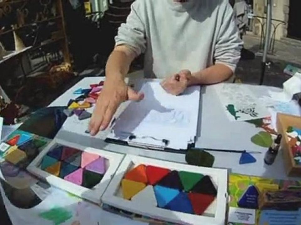 TRIANGLE