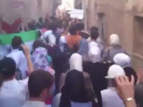 Syria فري برس دمشق خافوا الله ياعرب مع تحية رآئعة لثوار سوريا مظاهرة السنانية وسط دمشق الأحد 24 6 2012 Damascus