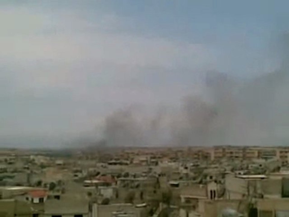 Syria فري برس حماه المحتلة تجدد القصف على الحي  طريق حلب 23+6+2012 Hama
