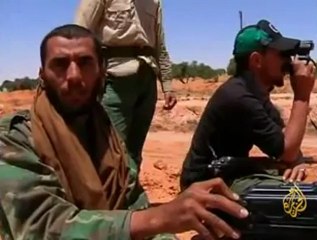 كهوف الأجداد ملاذ الأبناء من جحيم قذائف القذافي