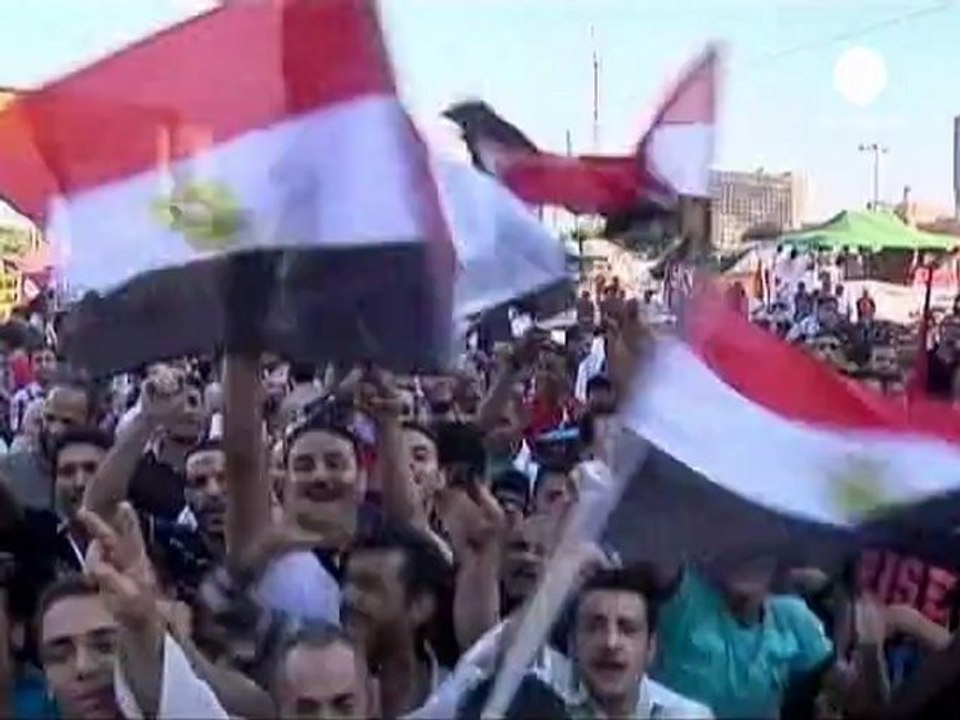 Egitto: Morsi assume l'incarico da Presidente, primo...