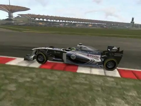 F1 2011 - GP de Malaisie - Grosse lutte avec Webber (3)