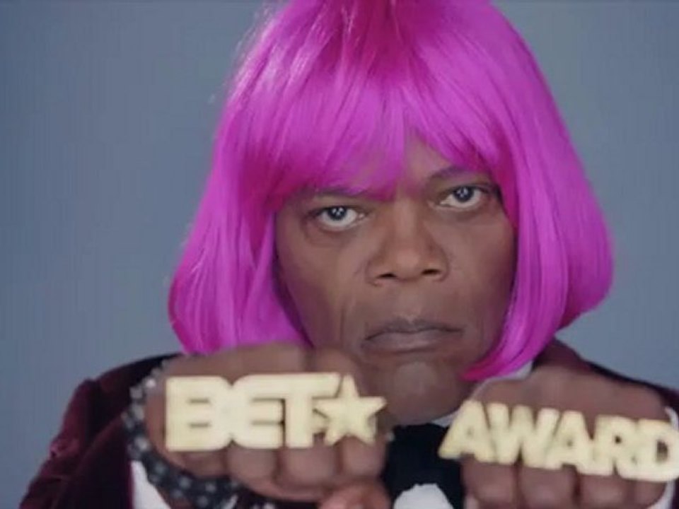 Samuel Lee Jackson spoofs Nicki Minaj 'Beez in the Trap'