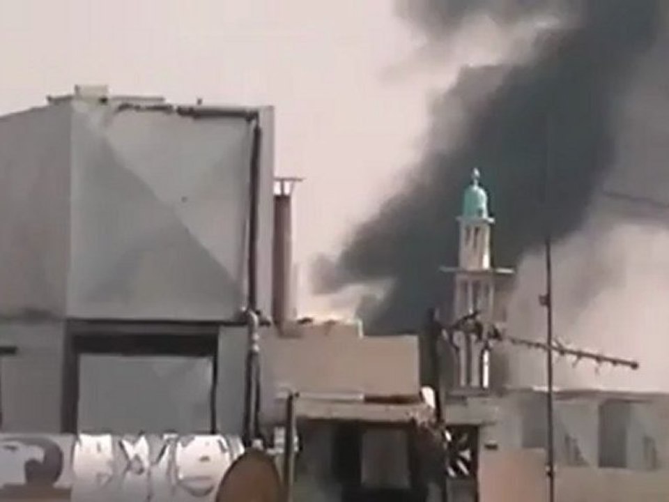 Syria فري برس حمص الحميدية اعمدة الدخان اثر القصف على الحي 25 6 2012 Homs