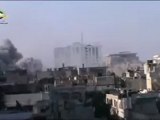 Syria فري برس قصف عنيف على حي جورة الشياح بحمص لحظة سقوط القذيفة وتصاعد الدخان من المنازل 24 6 2012 Homs