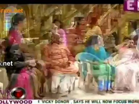 Aabha Karan Ki Masti - Yahan Main Ghar Ghar Kheli