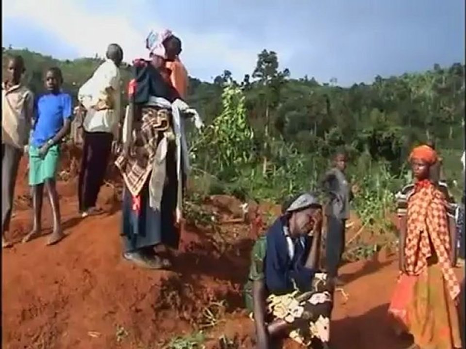 Hundreds missing after Uganda landslide