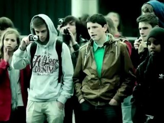 Nicklas Bendtner y Christian Eriksen se lucen en la calle