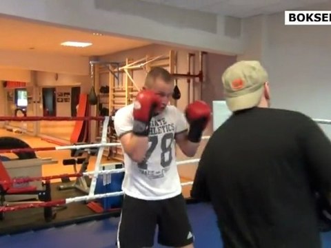 Paweł Głażewski na treningu przed walką z Royem Jonesem Jr.