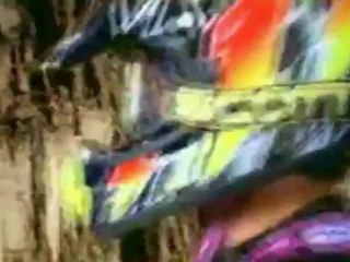 Shah Rukh Khan - Hyundai Santro 1998 (russian subtitles)