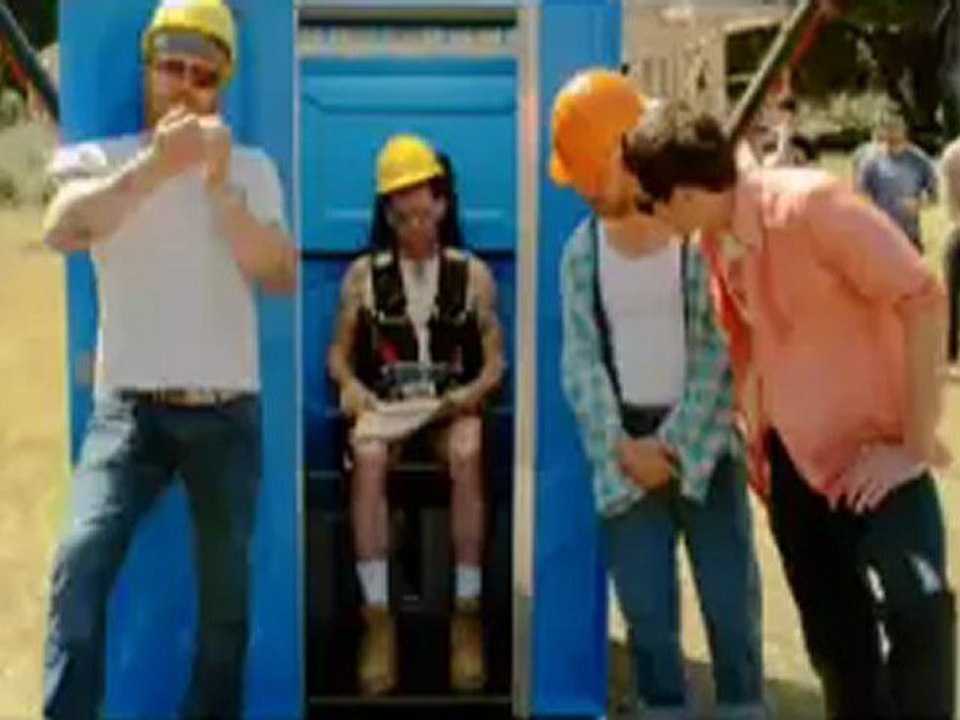 Trailer Jackass 3D