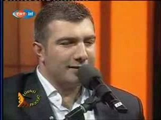 Özcan TÜRE    "Ben Ömrüme Yanarim"