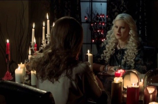 Приворот с помощью рун проводится по малому ритуалу, выложенному в соседней теме. Рунич. формула наносится на фото