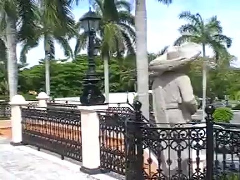 Riu Palace Mexiko Playa del Carmen von aussen Yucatan Cancun Bilder Video Fella.de