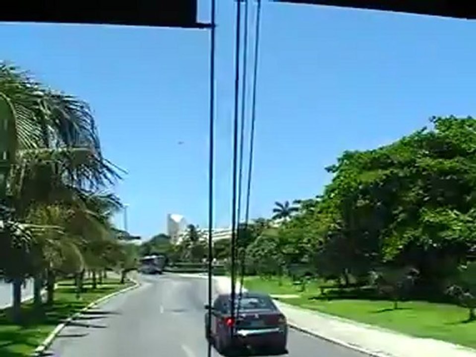 The Royal Caribbean Hotel Cancun von aussen Film Video www.fella.de