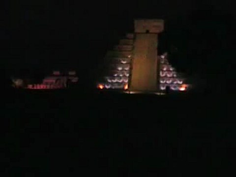 Chichen Itza Lichtshow Mini Yucatan Rundreise The Mayan City TUI Rundreise Fella.de