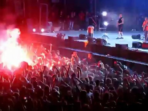 Johnny Halllyday Aluna Festival 2012 Shaka ponk (Bertrand Cantat) - palabra mi amor