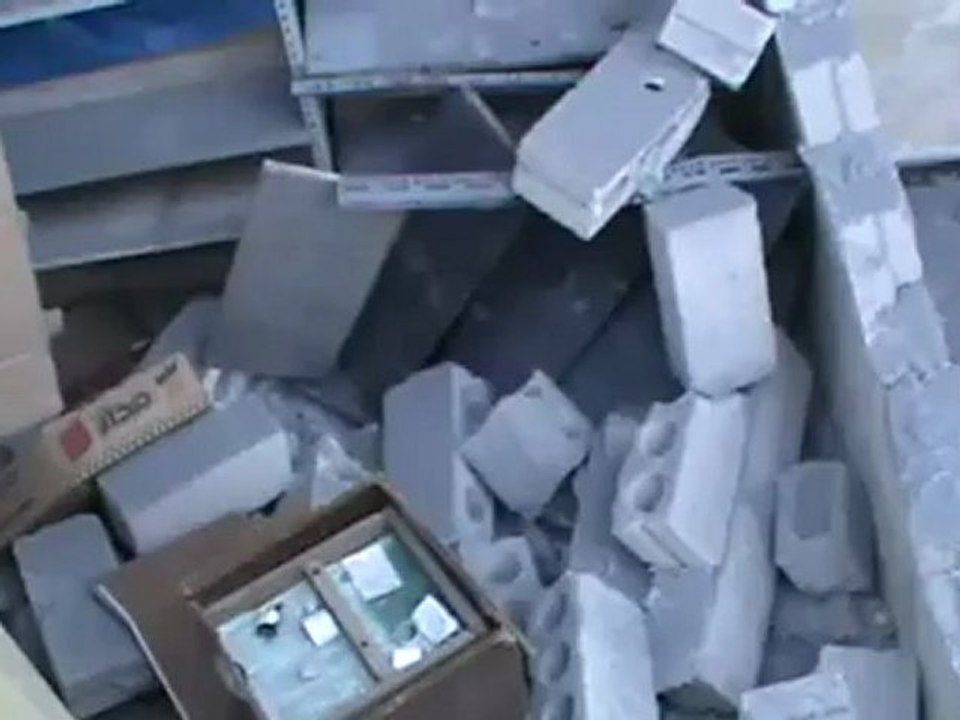 Syria فري برس ريف حلب الأتارب المحتلة  تدمير أحد بيوت المدنيين من جراء القصف الصاروخي الأسدي على المدينة 26 6 2012 Aleppo