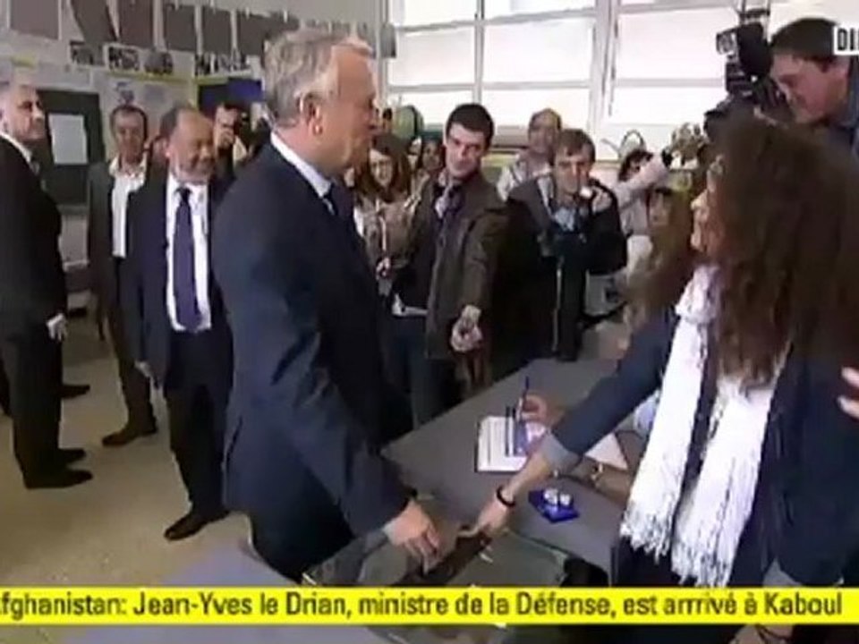 Législatives : les ministres-candidats aux urnes... et sur la sellette