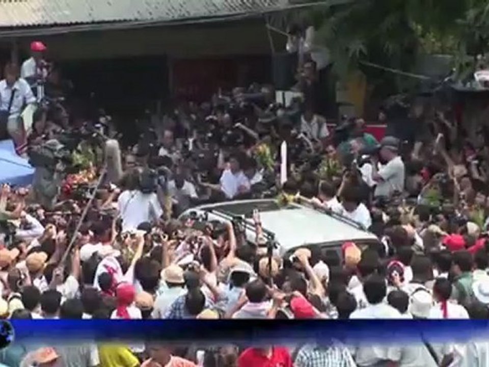 Aung San Suu Kyi : L'espoir d'une "ère nouvelle"