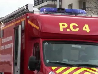 Toulouse : les familles réunies devant l'école juive