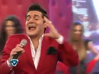 Martin Bossi imita a Iudica