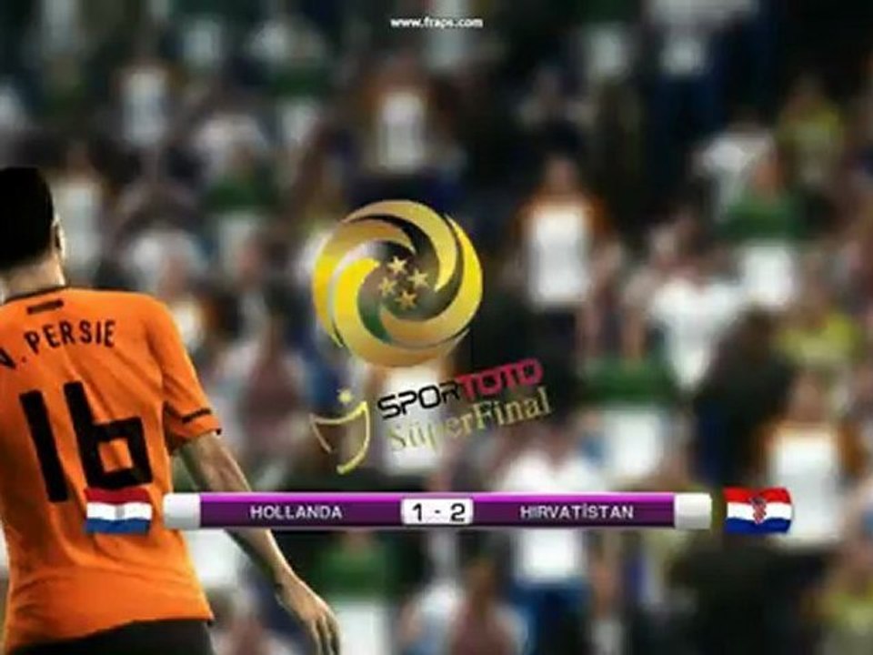 Van Persie farkı 1'e indirdi!