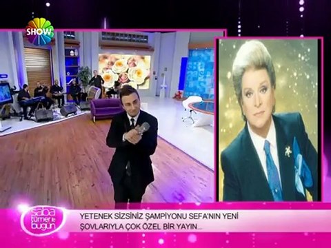 Sefa Doğanay'dan Zeki Müren taklidi