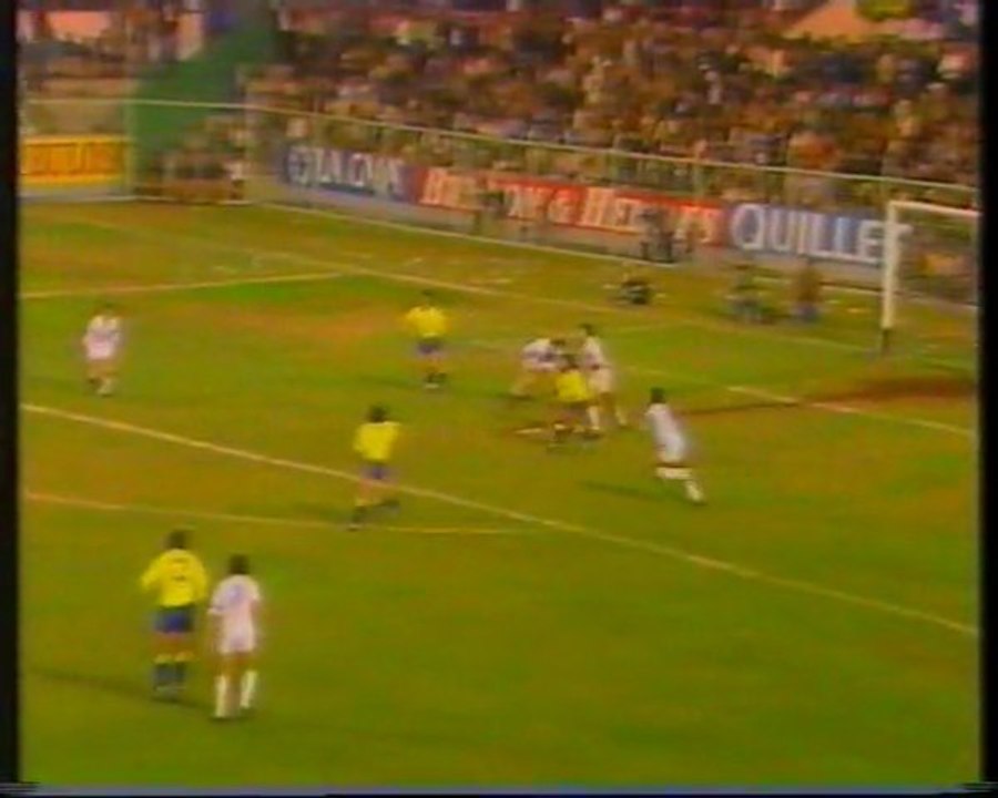 1982.02.28: UD Las Palmas 3 - 0 Valencia CF (Resumen)
