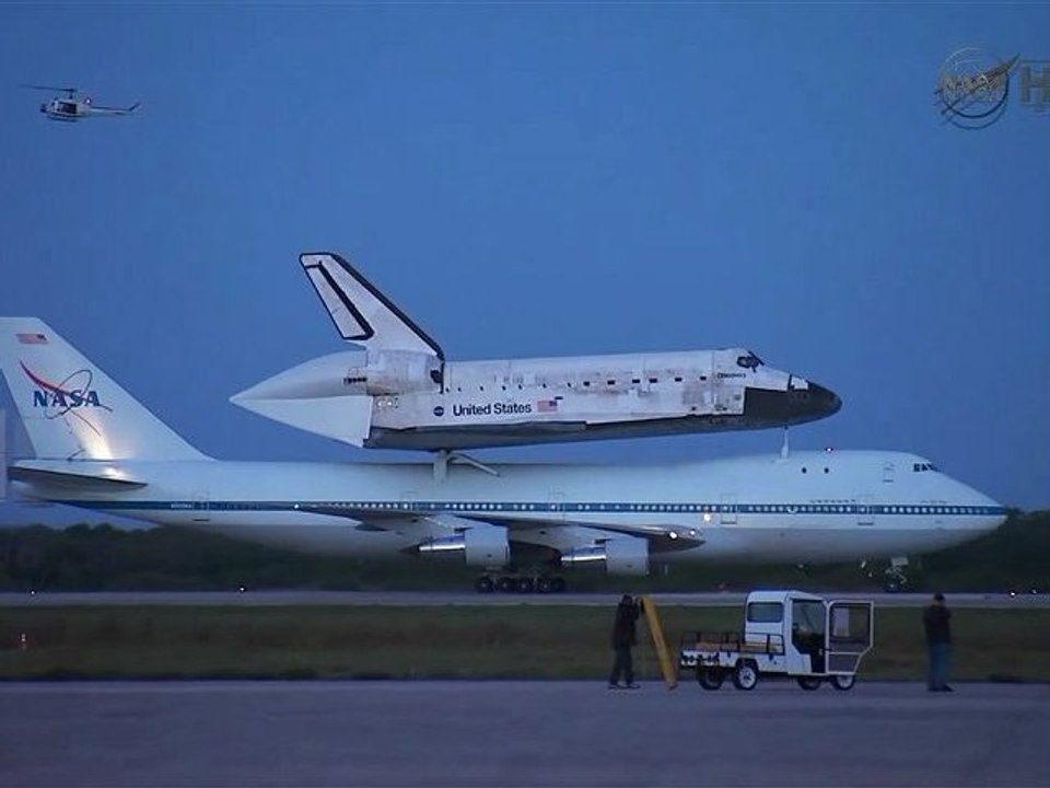 Shuttle Discovery Taxi's For Takeoff at Kennedy Space Center