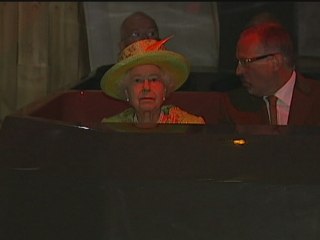 Queen tours Titanic Belfast visitor centre