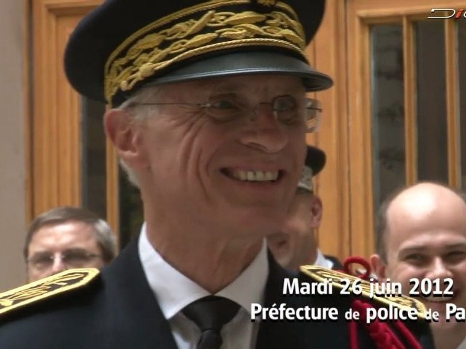 Installation de Monsieur  Bernard Boucault, Préfet de Police par Manuel  Valls