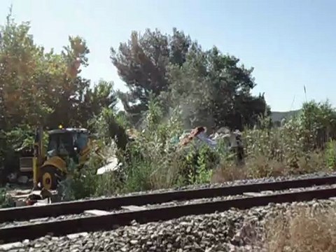 Destruction d'un camp de Roms à Aix-en-Provence le 26-06-2012