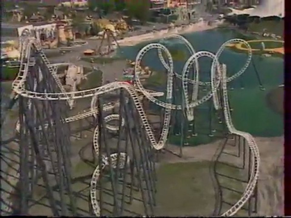 Générique Champs Elysées au Parc Asterix - 1989