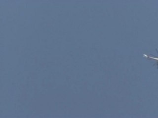 Syria فري برس  حماه المحتلة مقطع واضح للطائرة وهي تقصف جبل شحشبو 27 6 2012 Hama